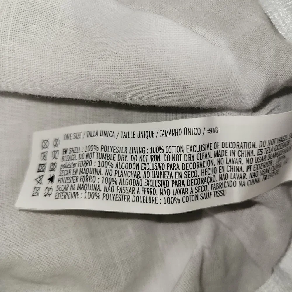 NWOT Juicy Couture X Forever 21 Velour Bucket Hat Beige